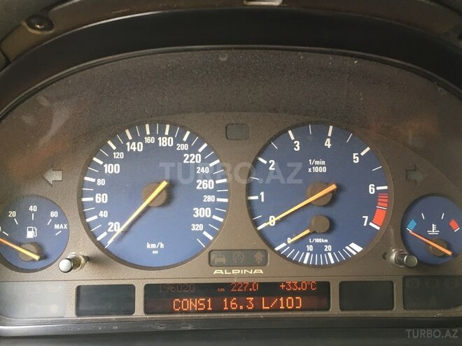 BMW 740 2000, 196,000 km - 4.4 l - Bakı