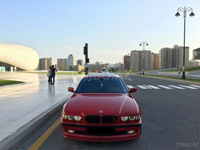 BMW 740 2000, 196,000 km - 4.4 l - Bakı