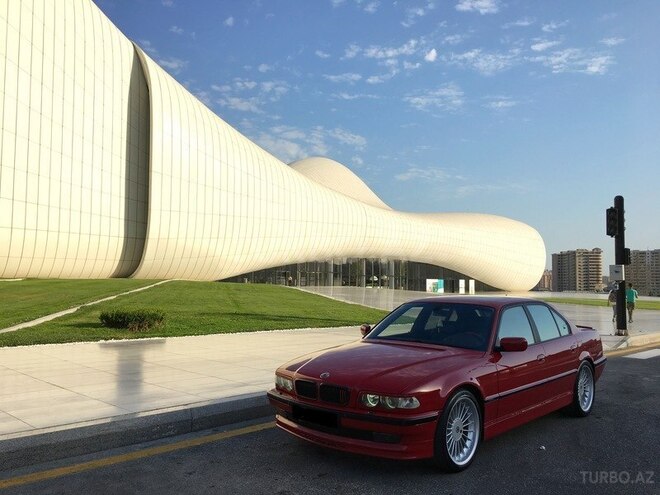BMW 740 2000, 196,000 km - 4.4 l - Bakı