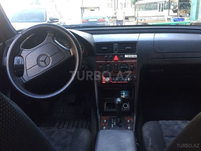 Mercedes C 200 1998, 180,000 km - 2.0 л - Sumqayıt