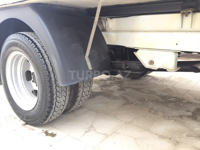 Mercedes Sprinter 412 1999, 250,369 km - 2.9 l - Sumqayıt