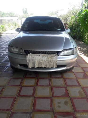 Opel Vectra 1998, 151 km - 2.1 l - Beyləqan