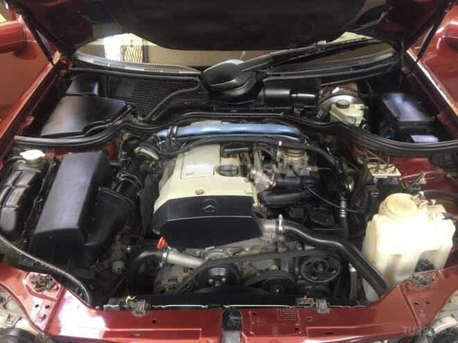 Mercedes E 200 1999, 197,000 km - 0.2 л - Gəncə