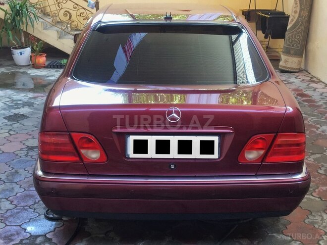 Mercedes E 200 1999, 197,000 km - 0.2 л - Gəncə