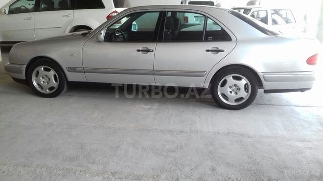 Mercedes E 240 1998, 181,210 km - 2.4 l - Gəncə