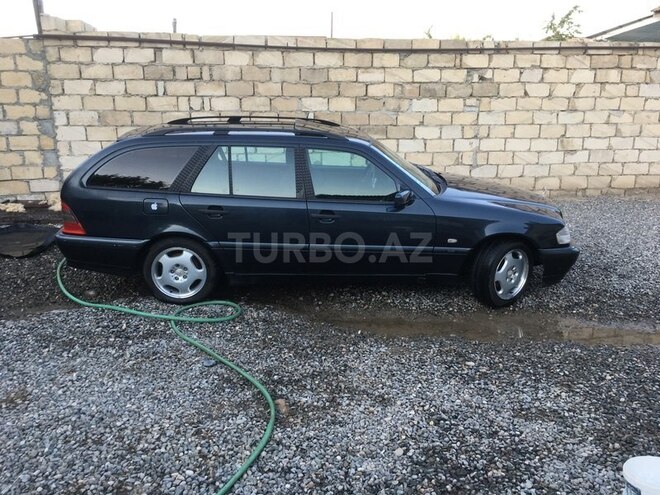 Mercedes C 180 1999, 390,000 km - 1.8 l - Yevlax