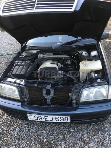 Mercedes C 180 1999, 390,000 km - 1.8 l - Yevlax
