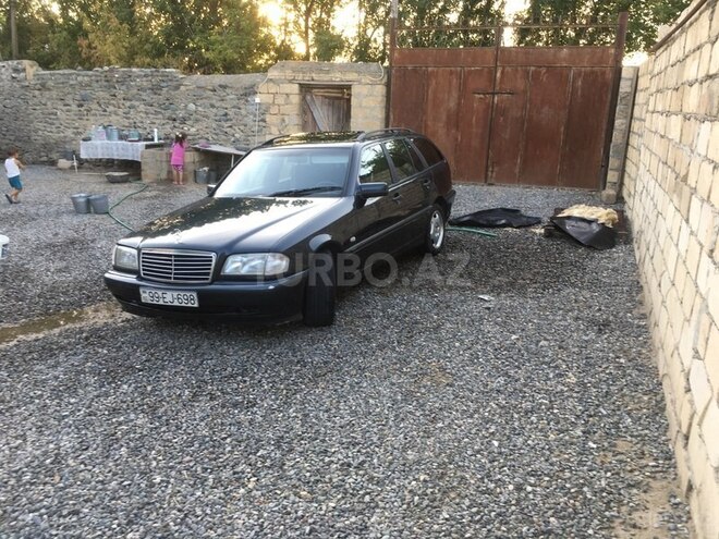 Mercedes C 180 1999, 390,000 km - 1.8 l - Yevlax