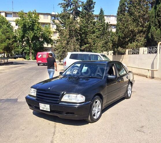 Mercedes C 220 1994, 250,000 km - 2.2 l - Bakı