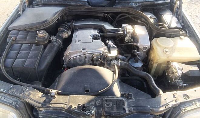 Mercedes C 220 1994, 250,000 km - 2.2 l - Bakı