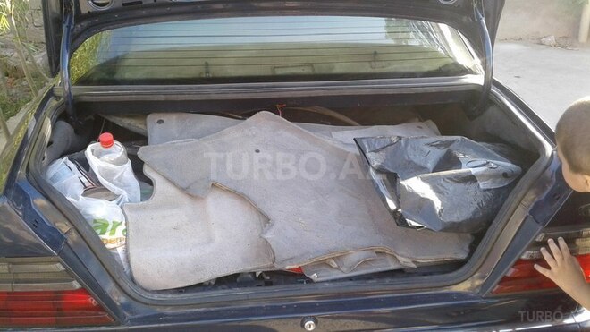 Mercedes E 200 1993, 400,000 km - 0.2 л - Bakı