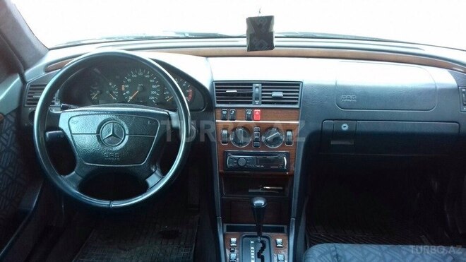 Mercedes C 250 1994, 289,600 km - 2.5 л - Bakı