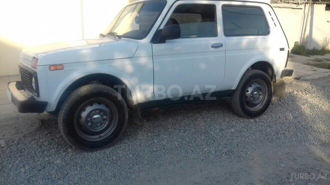 LADA (VAZ) Niva 2010, 90,000 km - 1.7 л - Xudat