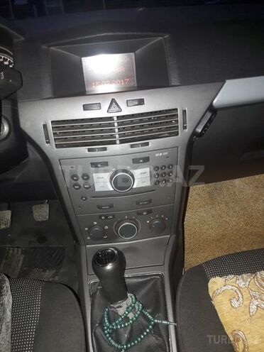 Opel Astra 2006, 298,000 km - 1.9 l - Bakı