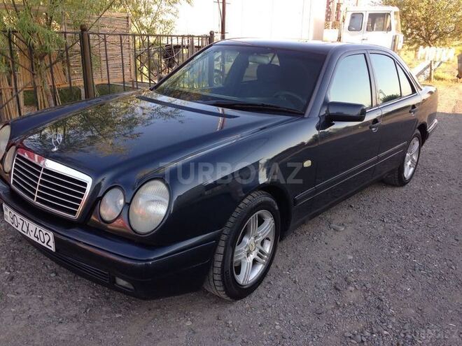 Mercedes E 230 1997, 234,567 km - 2.3 л - Bakı