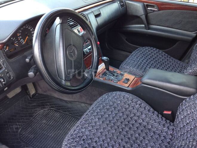 Mercedes E 230 1997, 234,567 km - 2.3 л - Bakı