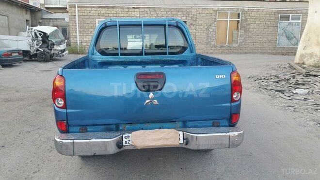Mitsubishi L200 2007, 210,000 km - 2.5 l - Bakı