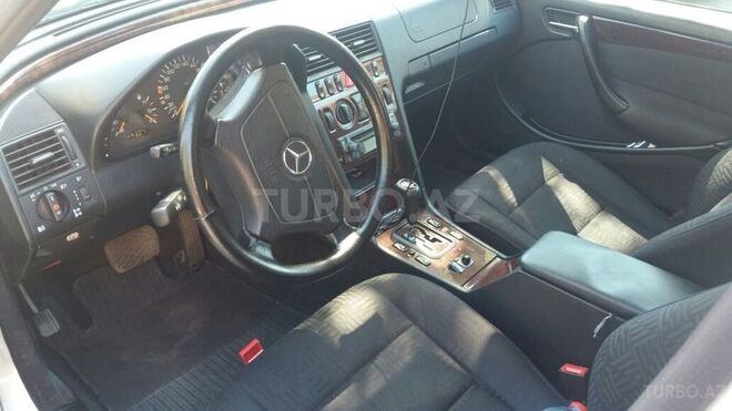 Mercedes C 240 1999, 207,000 km - 2.4 l - Sumqayıt