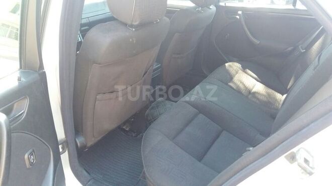 Mercedes C 240 1999, 207,000 km - 2.4 l - Sumqayıt