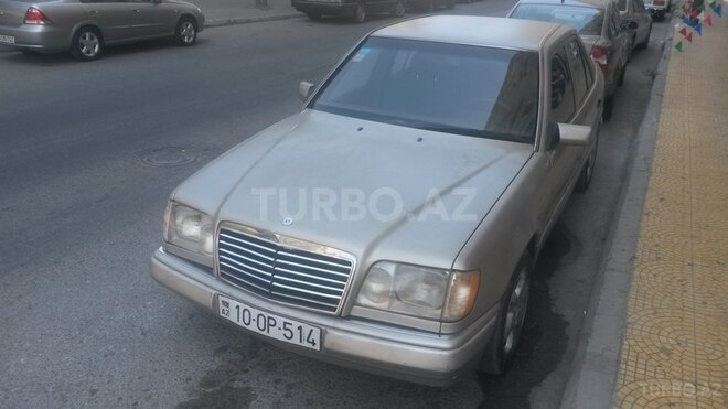 Mercedes E 280 1994, 228,597 km - 2.8 l - Bakı