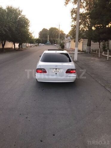 Mercedes E 320 2000, 216,700 km - 0.2 l - Göyçay