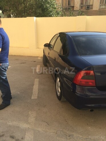 Opel Vectra 1999, 372,000 km - 1.6 l - Bakı