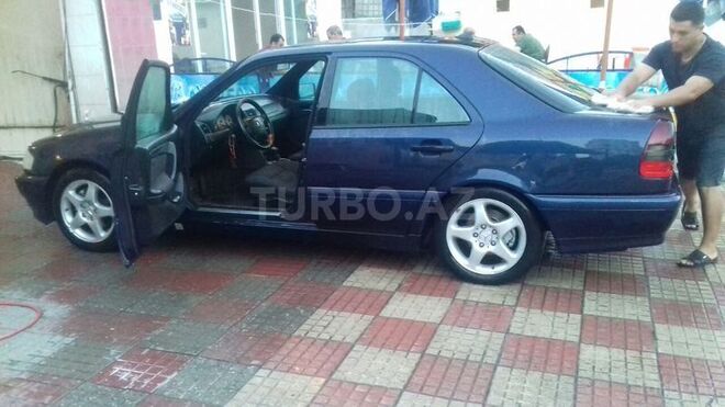 Mercedes C 230 1998, 226,762 km - 2.3 l - Bakı