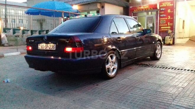 Mercedes C 230 1998, 226,762 km - 2.3 l - Bakı