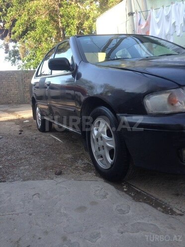 Nissan Sunny 2000, 184,000 km - 1.6 л - Bakı