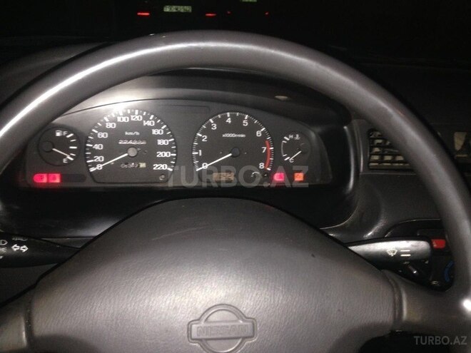 Nissan Sunny 2000, 184,000 km - 1.6 л - Bakı