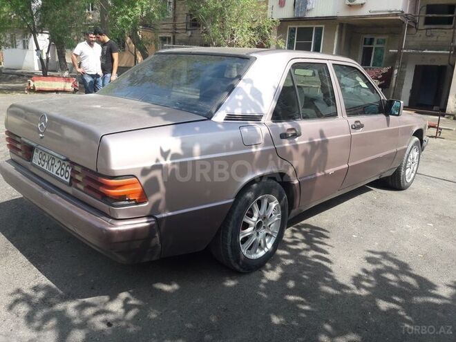 Mercedes 190 1993, 250,000 km - 2.0 l - Sumqayıt