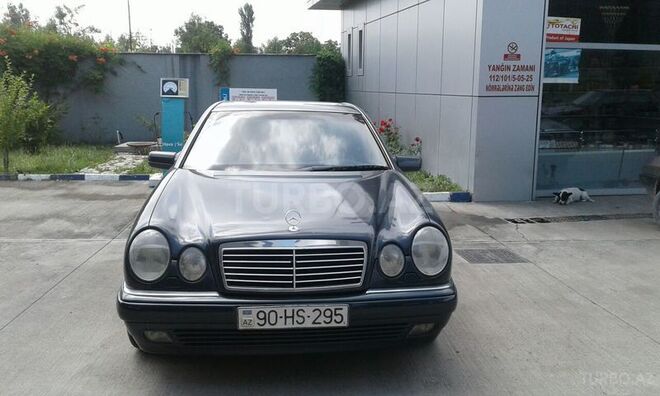 Mercedes E 230 1997, 250,000 km - 2.3 l - Qəbələ