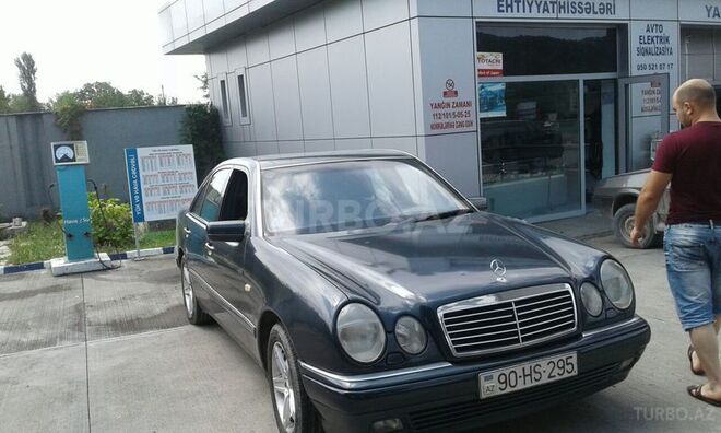 Mercedes E 230 1997, 250,000 km - 2.3 l - Qəbələ