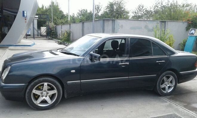 Mercedes E 230 1997, 250,000 km - 2.3 l - Qəbələ