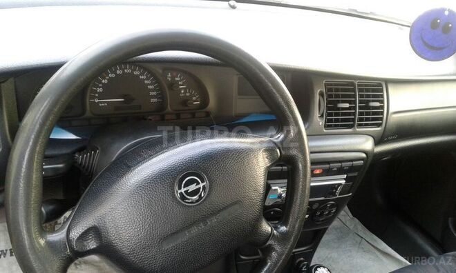 Opel Vectra 2000, 1,111,165 km - 1.8 l - Qazax