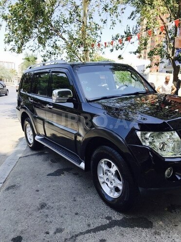 Mitsubishi Pajero 2007, 270,000 km - 3.0 l - Bakı