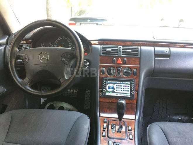 Mercedes E 240 2000, 225,000 km - 2.6 l - Bakı