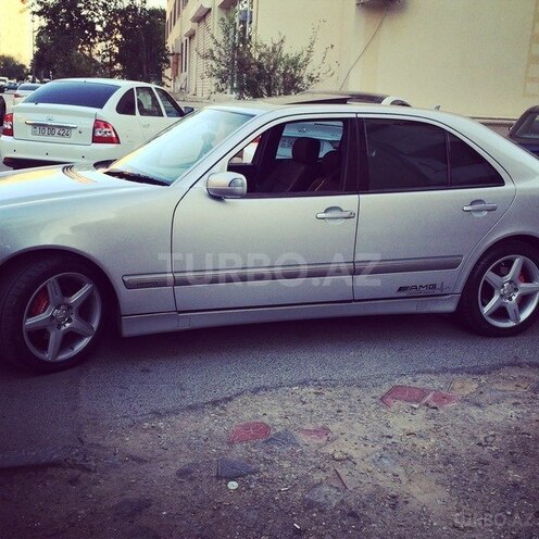 Mercedes E 240 2000, 225,000 km - 2.6 l - Bakı