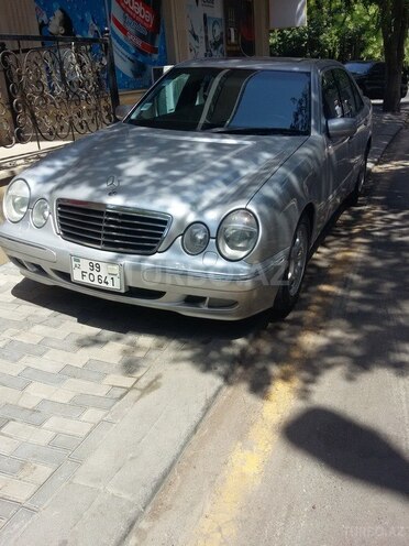 Mercedes E 320 2000, 180,000 km - 3.2 l - Bakı