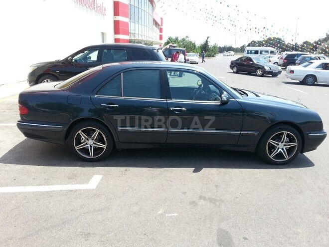 Mercedes E 240 2000, 274,000 km - 2.4 l - Sumqayıt