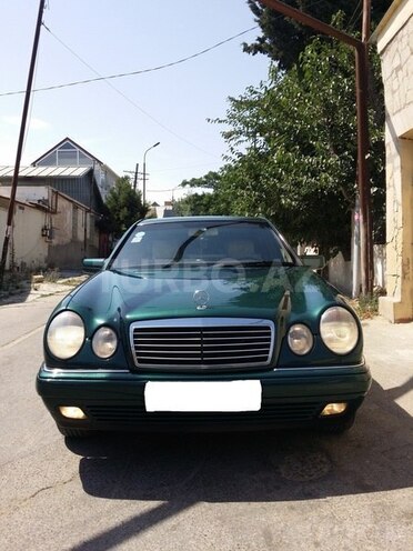 Mercedes E 230 1997, 324,000 km - 2.3 l - Bakı