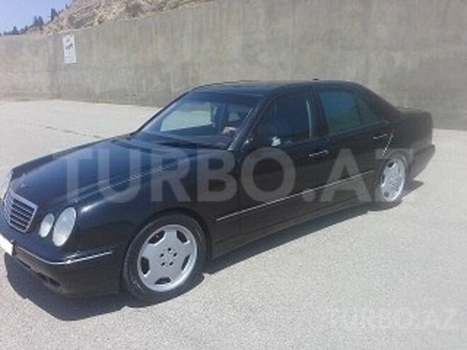 Mercedes E 220 2001, 328,000 km - 2.2 л - Bakı