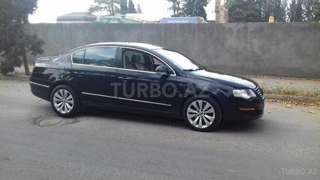Volkswagen Passat 2005, 215,487 km - 2.0 l - Gəncə
