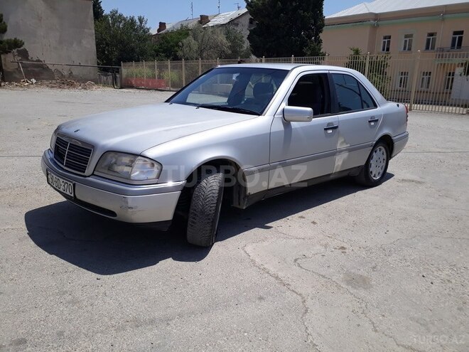 Mercedes C 180 1995, 355,000 km - 1.8 л - Bakı
