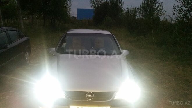 Opel Vectra 1996, 75,000 km - 0.2 l - Mingəçevir
