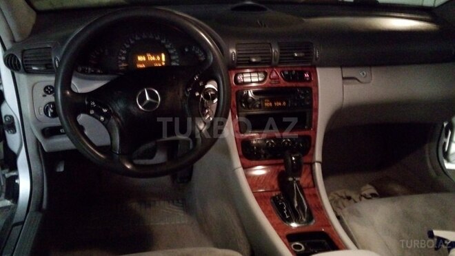 Mercedes C 220 2001, 420,000 km - 2.2 л - Bakı