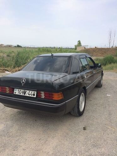 Mercedes 190 1990, 369,000 km - 2.0 л - Ucar