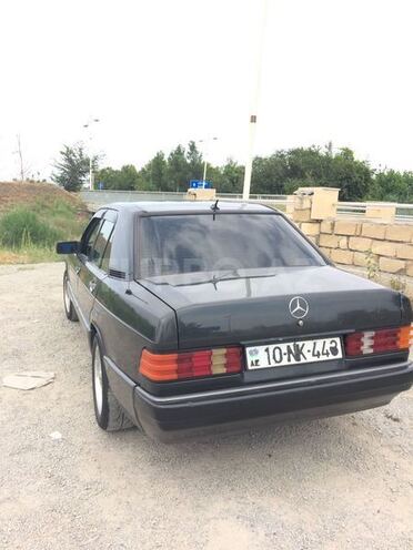 Mercedes 190 1990, 369,000 km - 2.0 л - Ucar