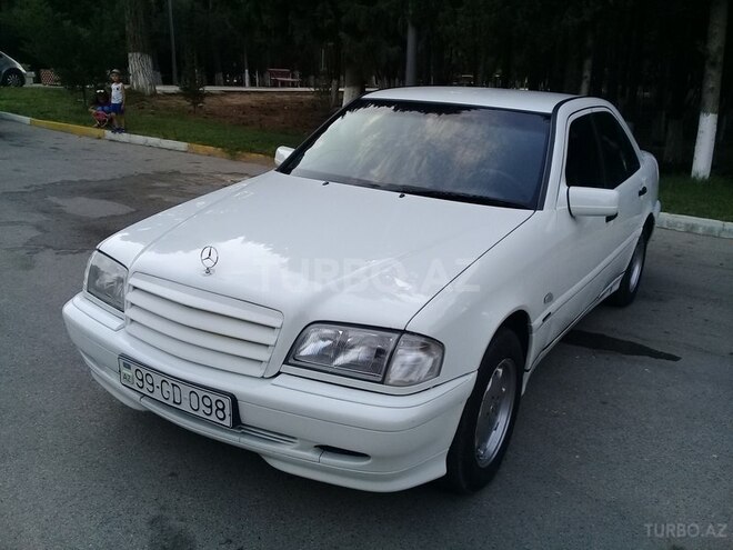 Mercedes C 220 1998, 370,000 km - 2.2 l - Bakı