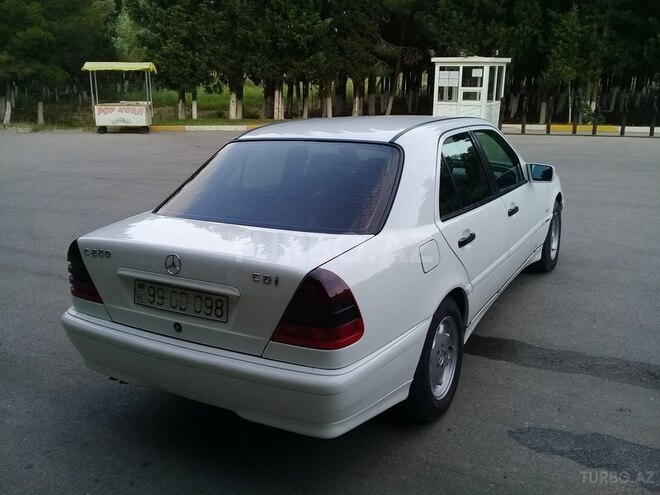 Mercedes C 220 1998, 370,000 km - 2.2 l - Bakı